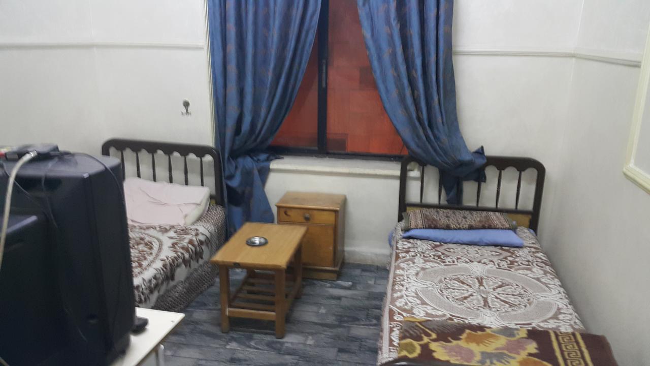 Al Adel Hostel アンマン エクステリア 写真